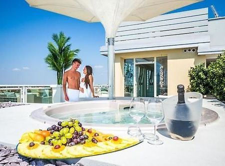 Hotel Colombo Lido di Jesolo Exteriér fotografie